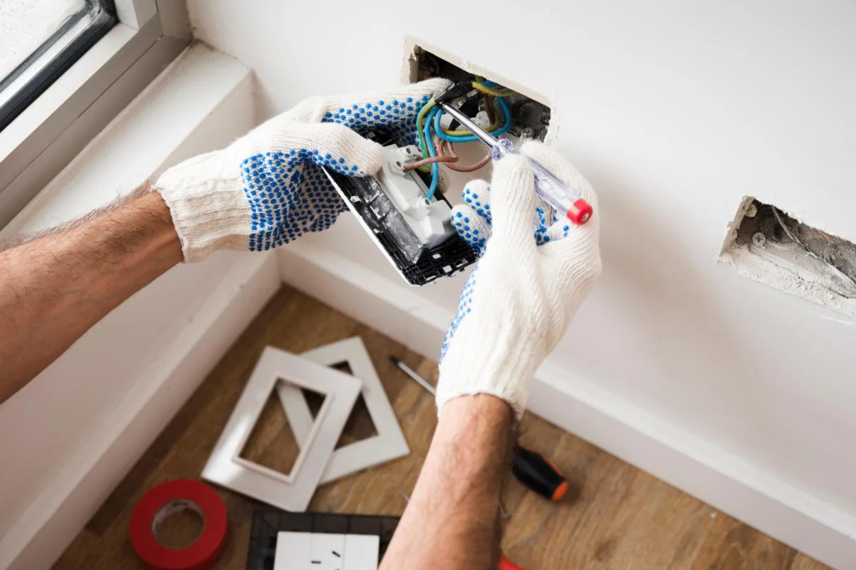 About Us Electrician